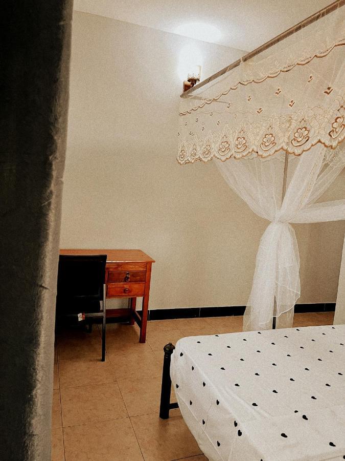 Haika Home Lodge Дар ес Саалам Екстериор снимка