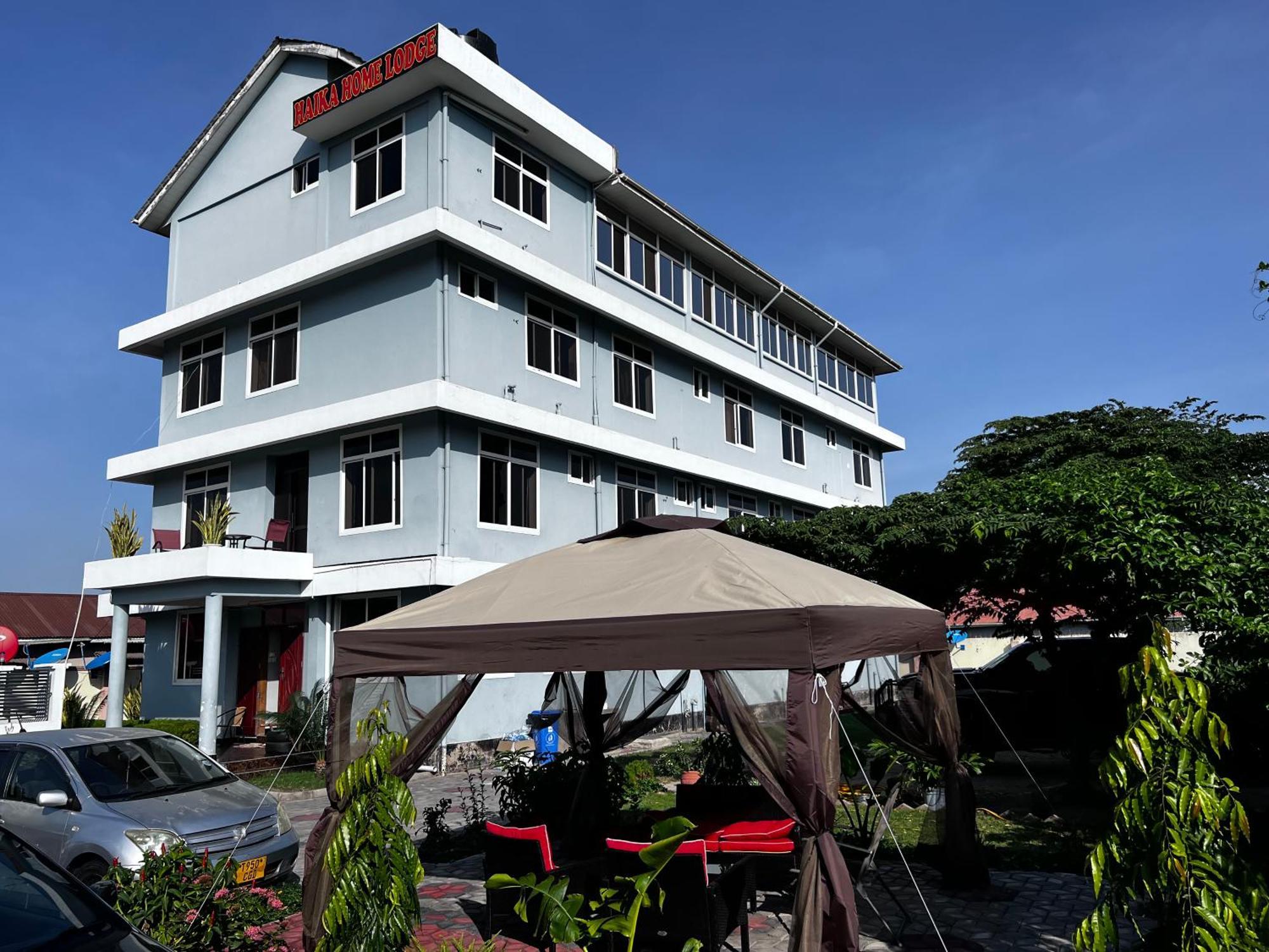 Haika Home Lodge Дар ес Саалам Екстериор снимка